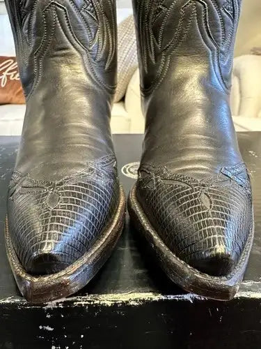 Stallion Women's All Black Calfskin Hand Tooled Wing Tip, Foxing, Collar Size 6B