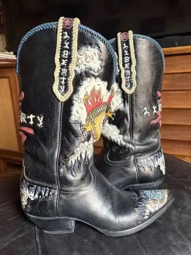 Vintage Liberty Boot Co. â€œTooled Dragonsâ€ Cowboy Boots  Menâ€™s 9.5D.