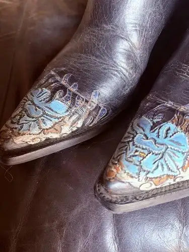 Vintage Liberty Boot Co. â€œTooled Dragonsâ€ Cowboy Boots  Menâ€™s 9.5D.